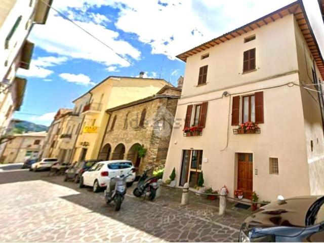 Appartamento in vendita a Scheggia e Pascelupo, Scheggia
