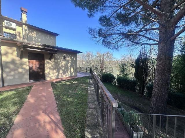 Appartamento in vendita a Cetona, Toscana