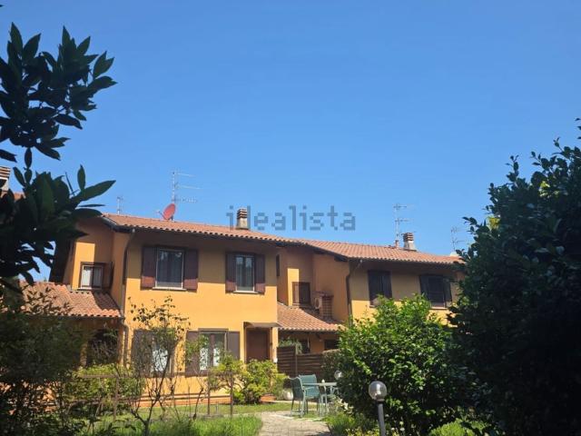 Appartamento in vendita a Vergiate, Lombardia