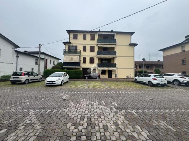 Appartamento in vendita a Terra di Mezzo, Re