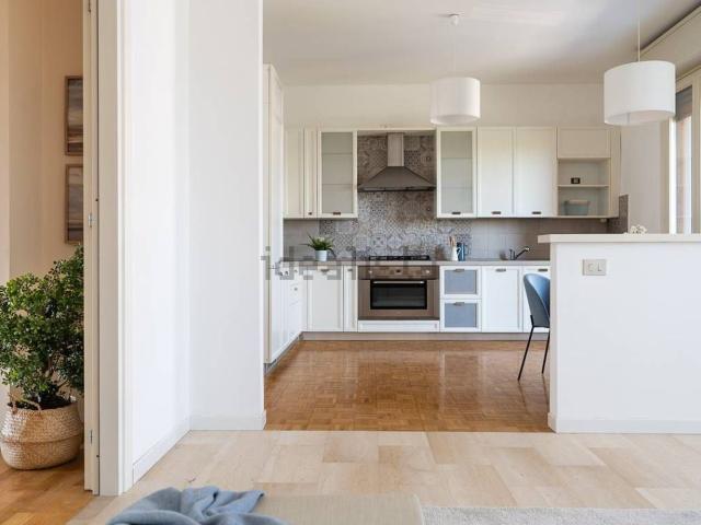 Appartamento in vendita a Voghera, Lombardia