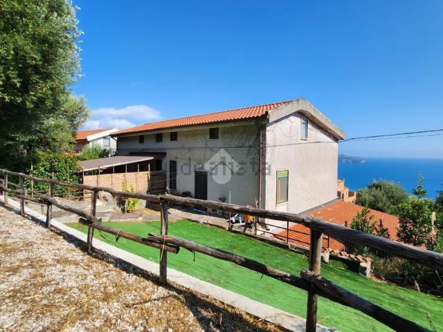 Appartamento in vendita a Pisciotta, Campania