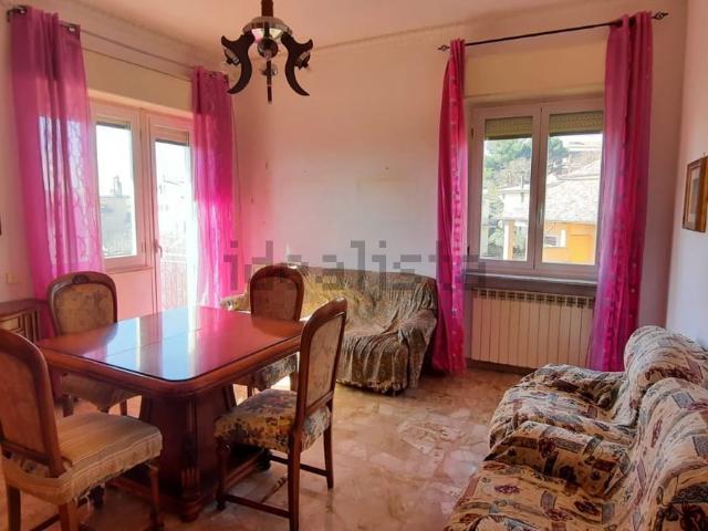 Appartamento in vendita a Ronciglione, Lazio