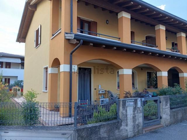 Appartamento in vendita a Tezze Sul Brenta, Veneto