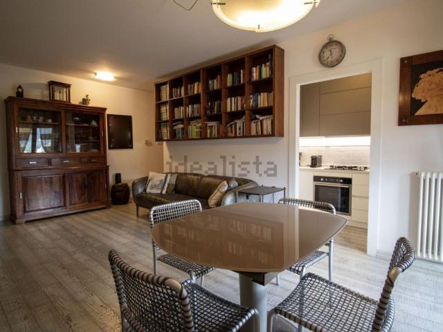 Appartamento in vendita a Centro Direzionale, Prato