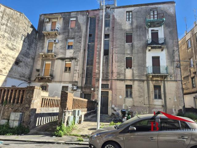 Appartamento in vendita a Centro storico, Catania