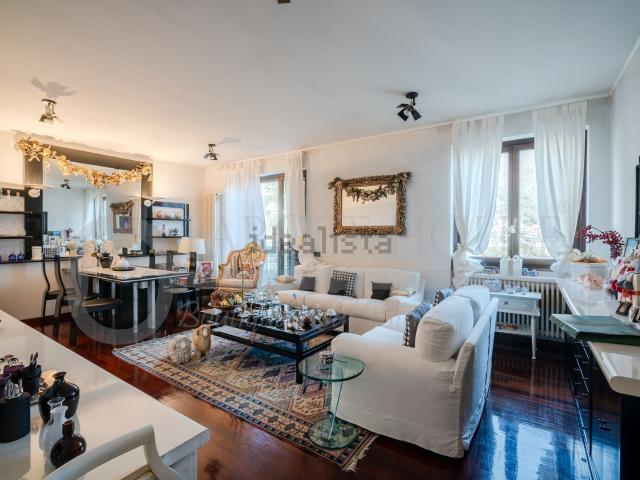 Appartamento in vendita a Argegno, Lombardia