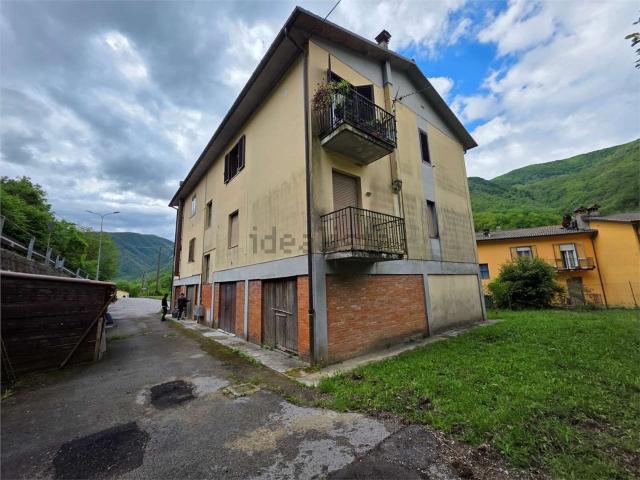 Appartamento in vendita a Unione Comuni Garfagnana, Vagli Sotto