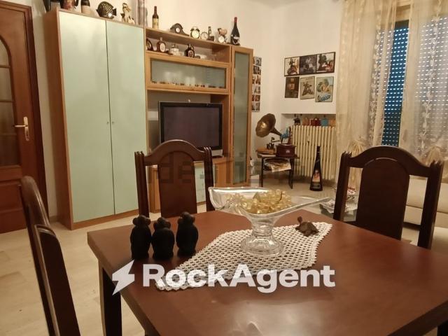 Appartamento in vendita a Mede, Lombardia