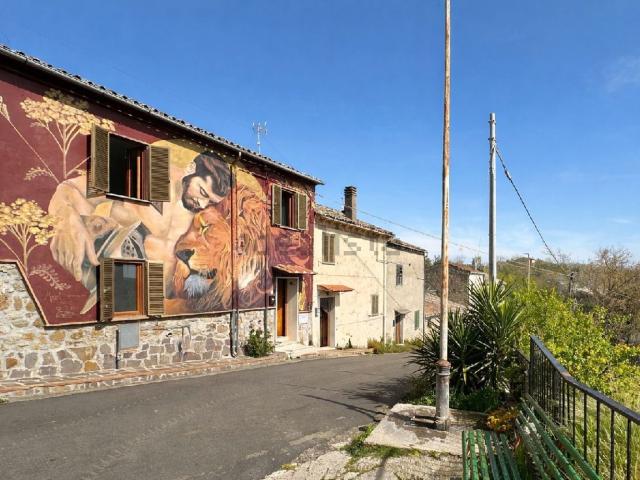 Appartamento in vendita a Sant’Angelo di Roccalvecce, Viterbo