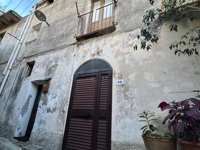 Appartamento in vendita a Calabria, Reggio Calabria