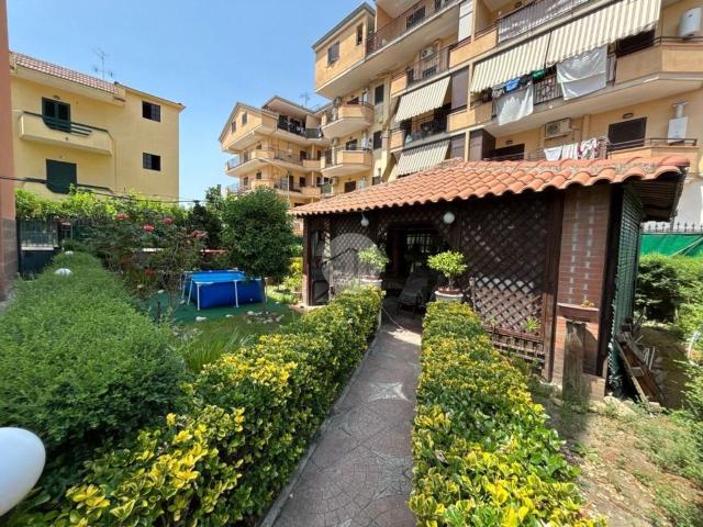 Appartamento in vendita a Acerra, Napoli