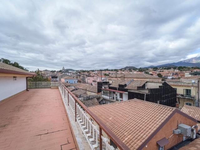 Appartamento in vendita a Pedara, Sicilia