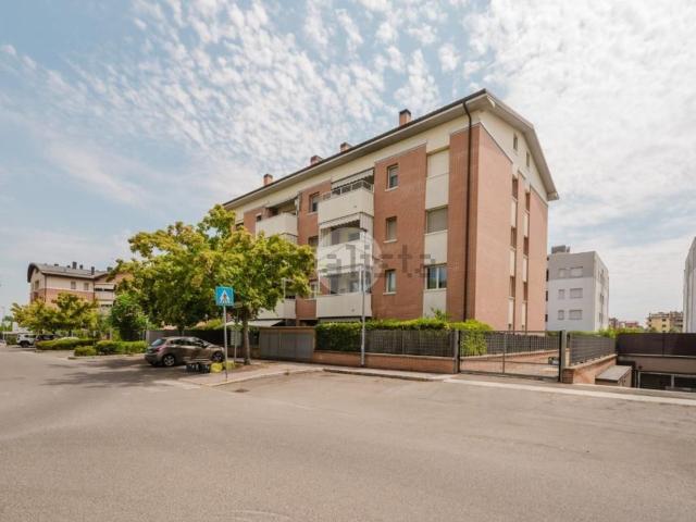 Appartamento in vendita a Unione dei comuni Valli del Reno, Lavino e Samoggia, Zola Predosa