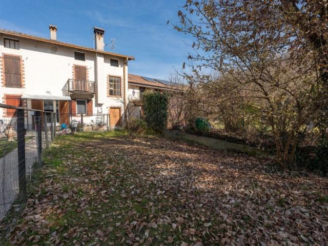 Appartamento in vendita a Clusone, Lombardia