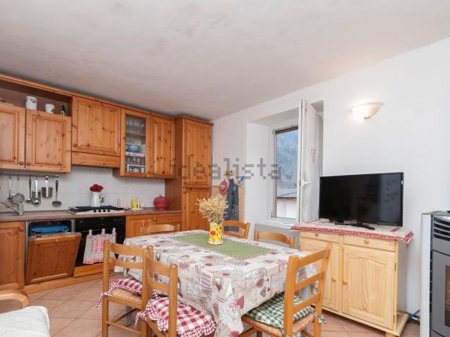 Appartamento in vendita a Valbondione, Lombardia