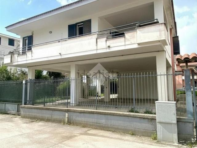 Appartamento in vendita a Acerra, Napoli