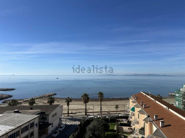 Attico in vendita a Centro, Follonica