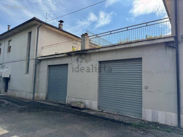 Appartamento in vendita a Vicolo Deserto, Amandola