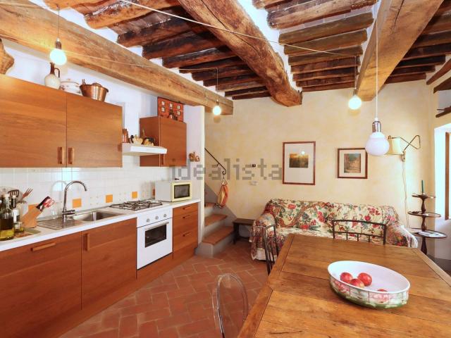 Appartamento in vendita a Montalcino, Toscana