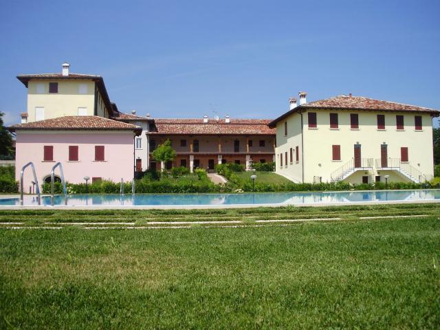 Appartamento in vendita a Desenzano Del Garda, Lombardia