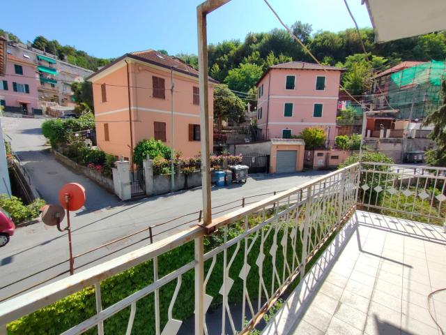 Appartamento in vendita a Val Polcevera, Serra Riccò