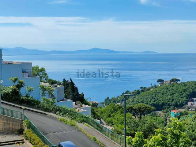 Appartamento in vendita a Vietri Sul Mare, Campania