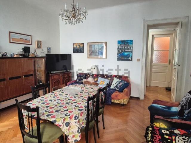 Appartamento in vendita a Barriera Vecchia, Trieste