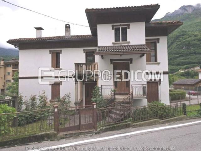 Appartamento in vendita a Longarone, Veneto