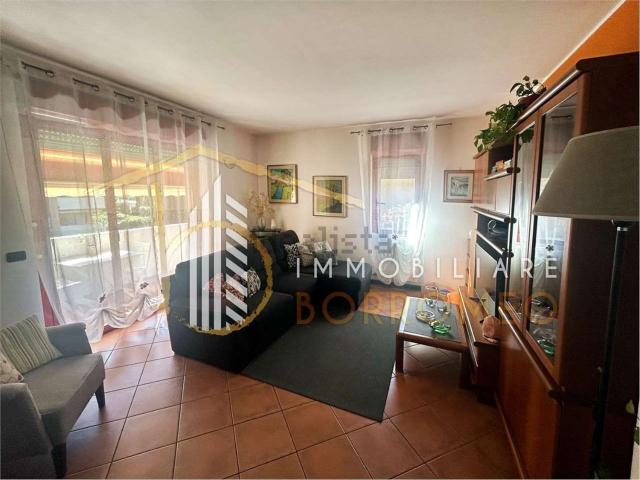 Appartamento in vendita a Mariano Comense, Como