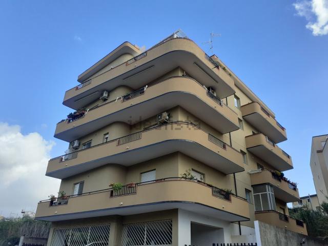 Appartamento in vendita a Pezzo Superiore, Villa San Giovanni
