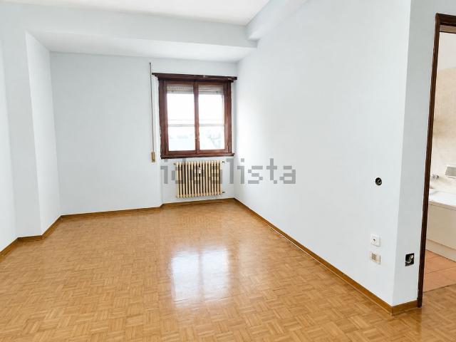 Appartamento in vendita a Centro Storico, Marche