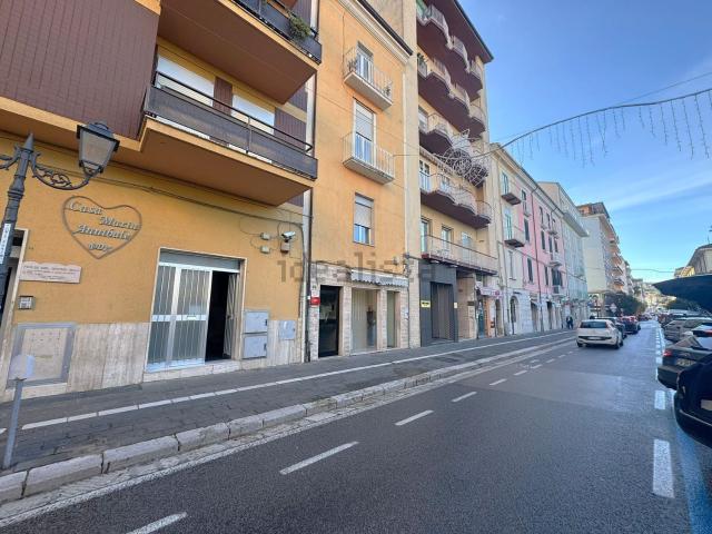 Appartamento in vendita a Campobasso, Molise