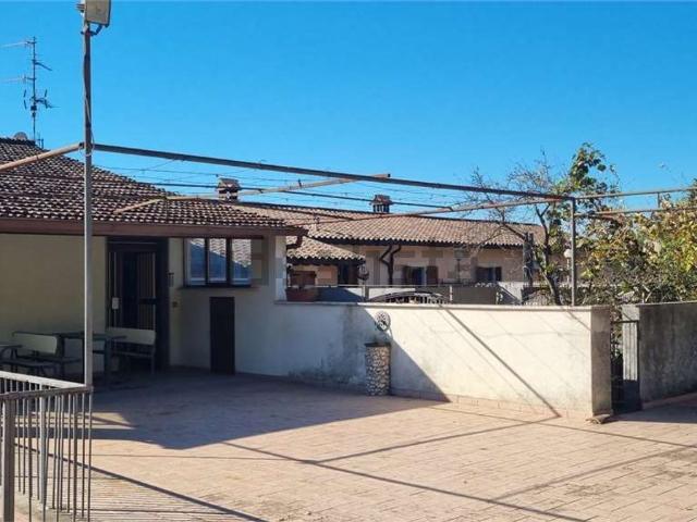 Appartamento in vendita a Campello Sul Clitunno, Umbria