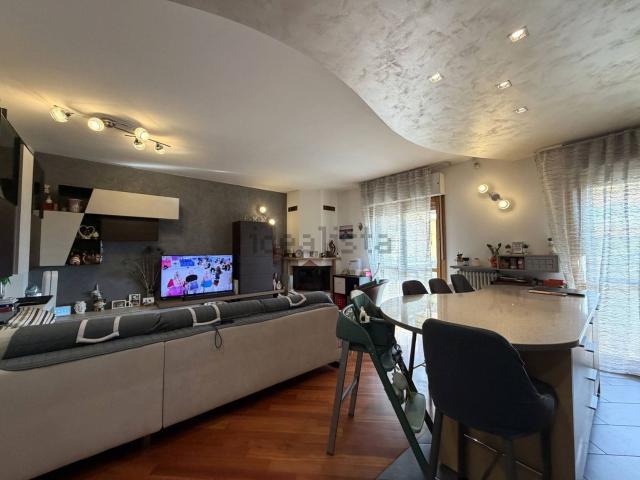 Appartamento in vendita a Torre Boldone, Bergamo