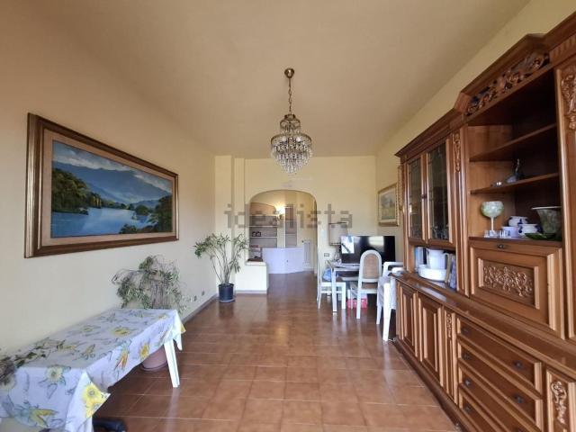 Appartamento in vendita a Marina di Carrara, Carrara