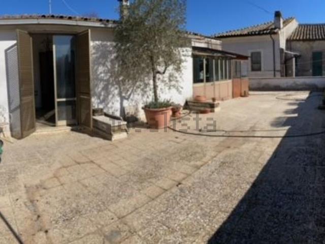 Appartamento in vendita a Capranica, Lazio