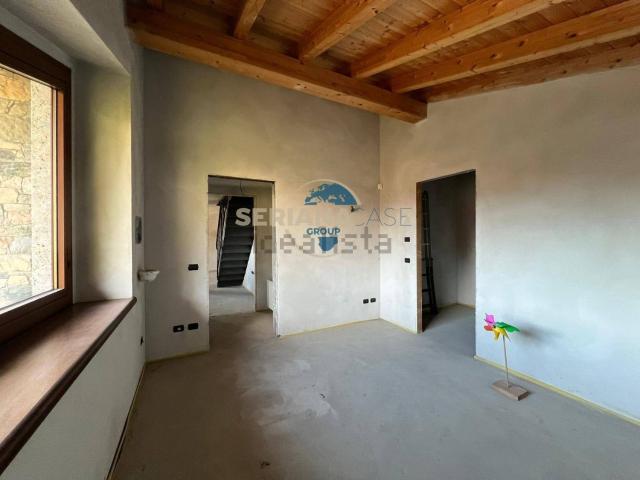 Appartamento in vendita a Vertova, Lombardia