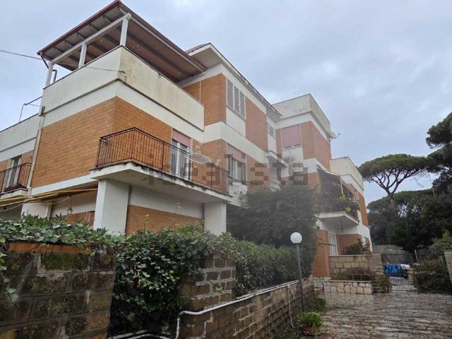 Appartamento in vendita a Lido di Enea, Roma Capitale