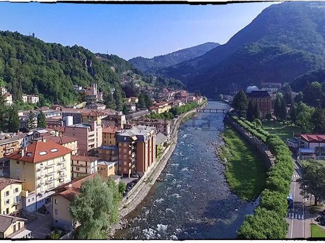 Appartamento in vendita a Comunità Montana della Valle Brembana, San Pellegrino Terme