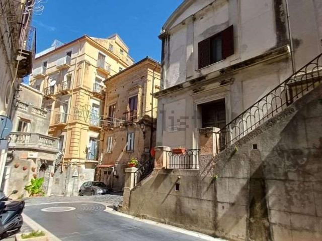 Appartamento in vendita a Cetraro Paese, Calabria