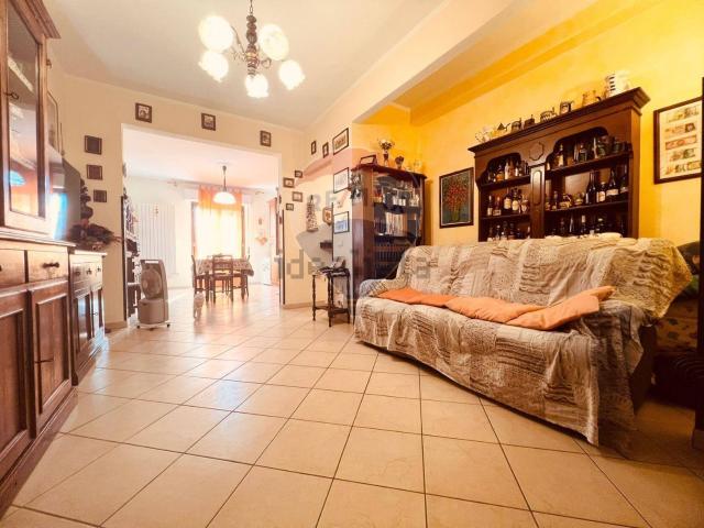 Appartamento in vendita a Cecina, Toscana