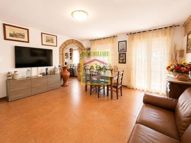 Appartamento in vendita a Marciana, Cascina
