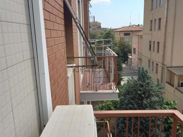 Appartamento in vendita a Modena, San Faustino