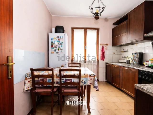 Appartamento in vendita a Carrara, Marche