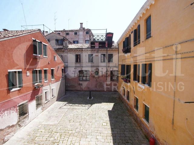 Appartamento in vendita a Venezia-Murano-Burano, Venezia