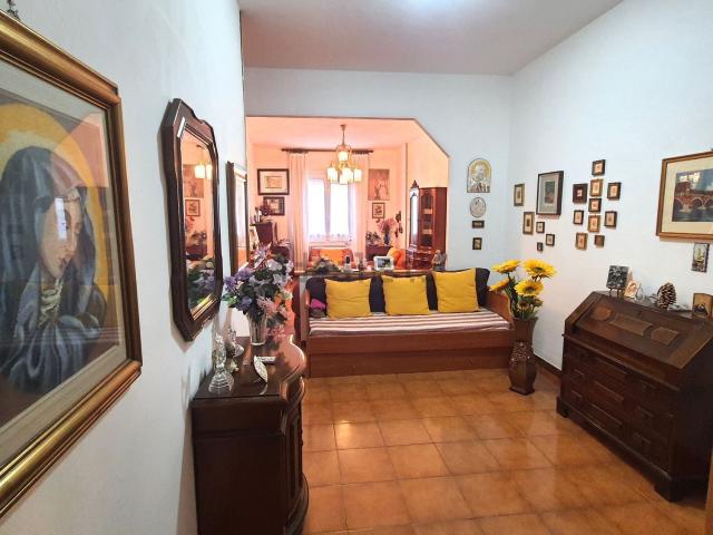 Appartamento in vendita a Savignone, Liguria