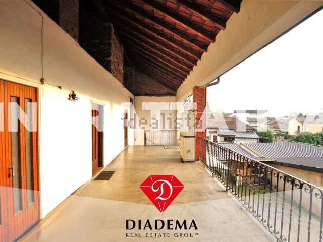 Appartamento in vendita a Besnate, Varese