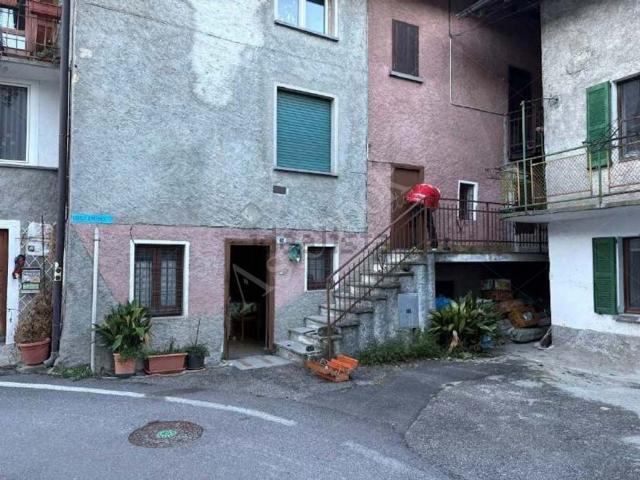 Appartamento in vendita a Casa Bizzanelli, Colico