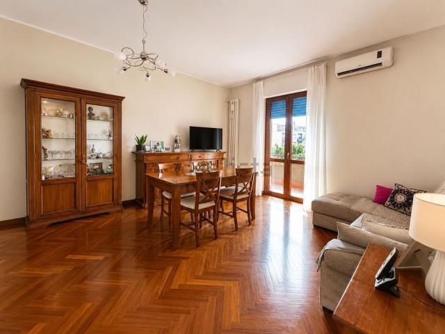Appartamento in vendita a Cantù, Como